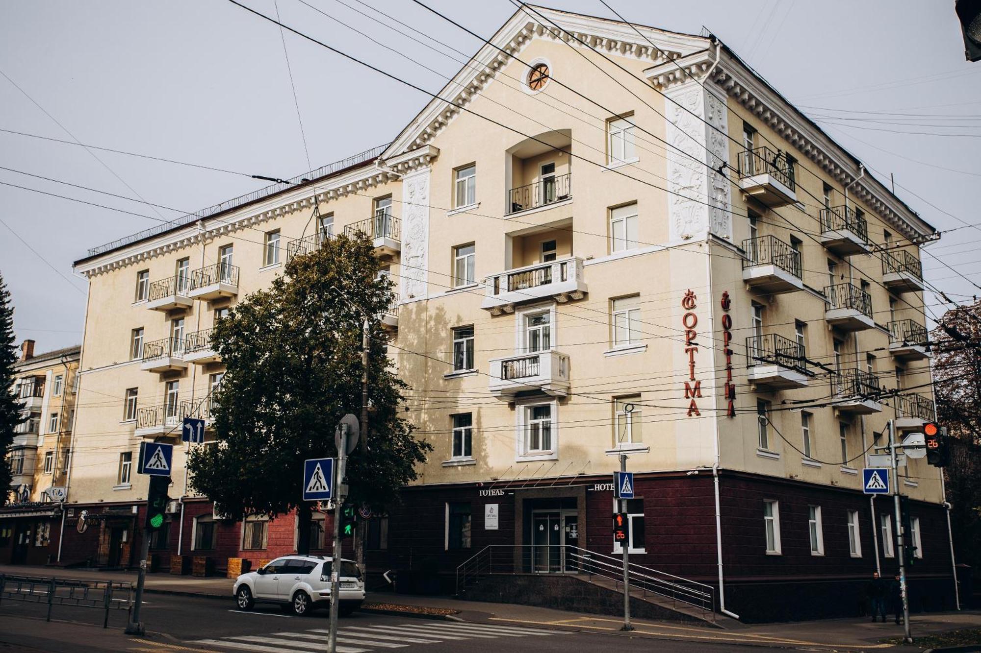 Reikartz Chernihiv Bagian luar foto